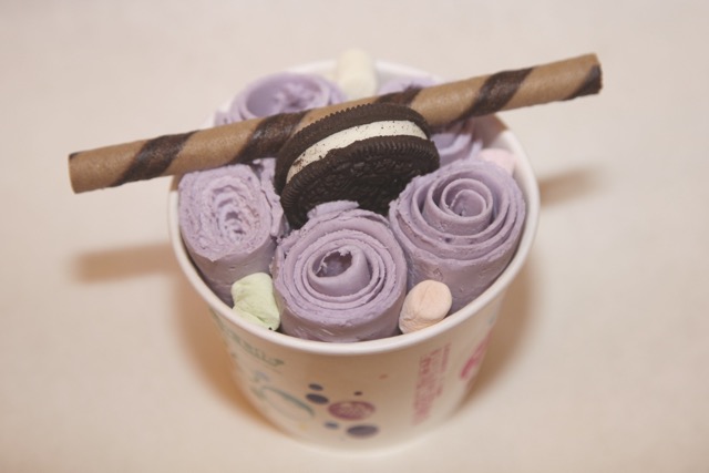 Taro Ice Cream Rolled 