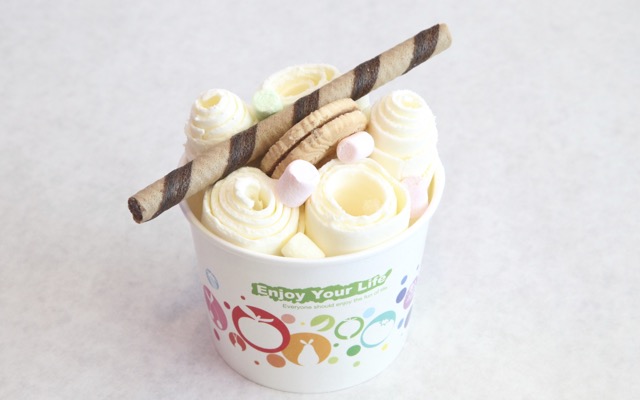 Vanilla Ice Cream Rolled
